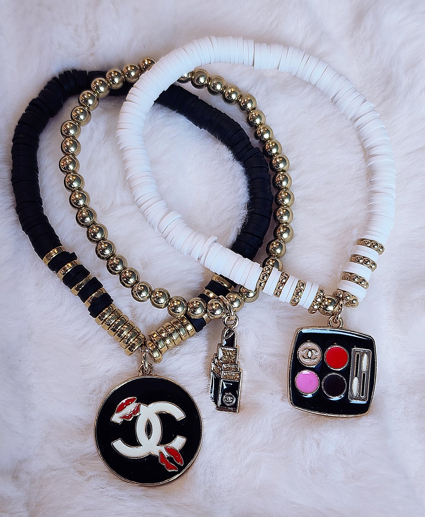 Kiss Kiss Bracelet Set