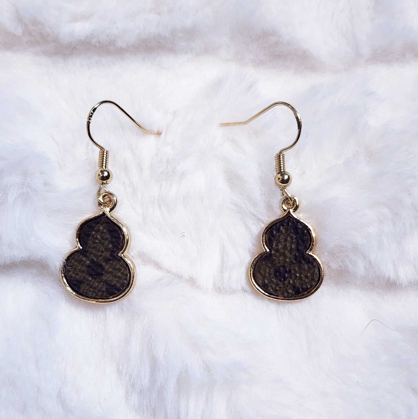 Elegant Gold Pear Earrings