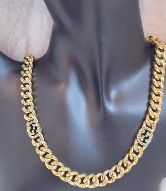 Hammered GG Necklace