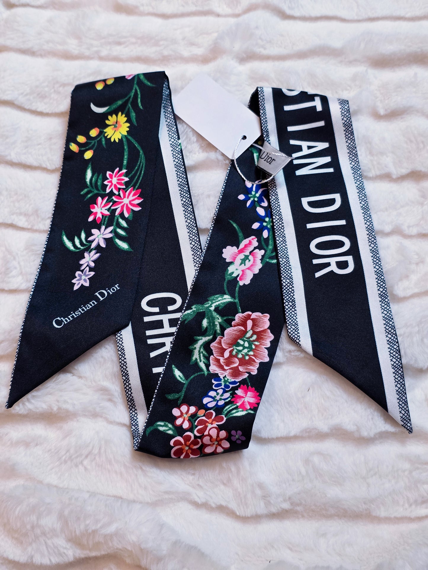 Blooming Fashion Twilly