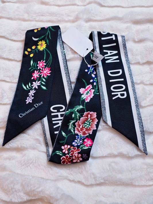 Blooming Fashion Twilly