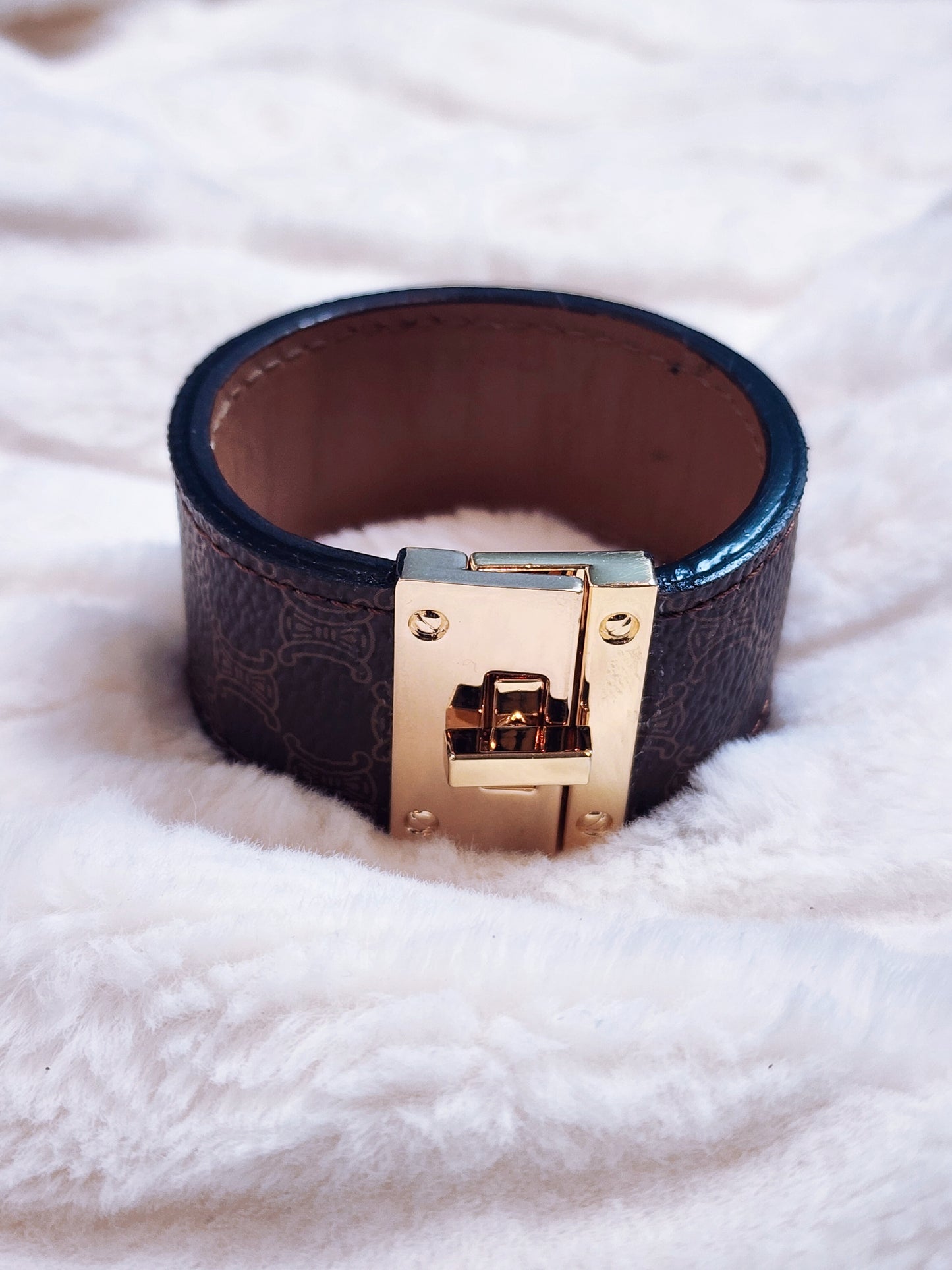 Vintage Cuff Clasp Bracelet