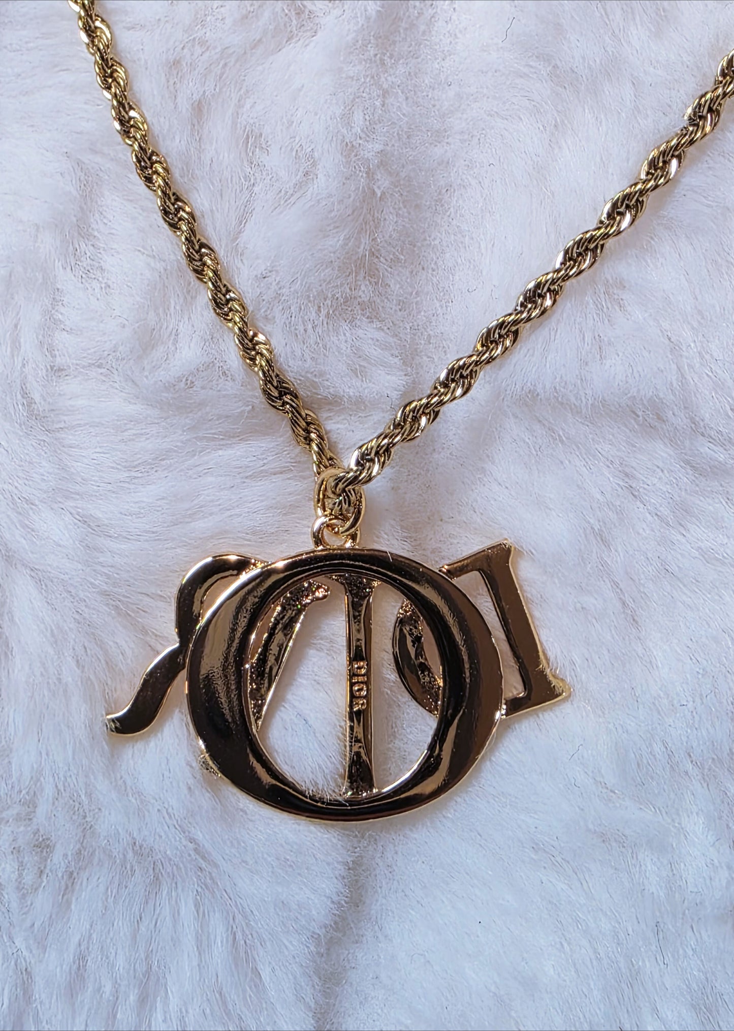 Upcycled All Around Zipper Pull Necklace