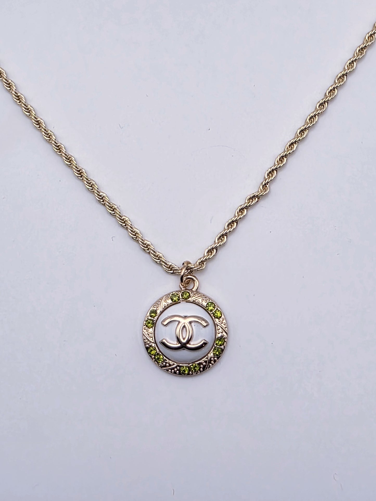 Classy n Seen Necklace
